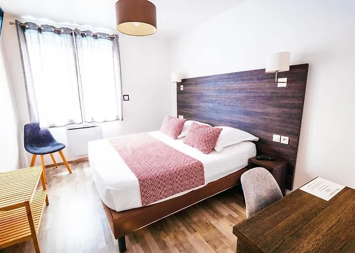 Hotel De La Cathedrale Beauvais